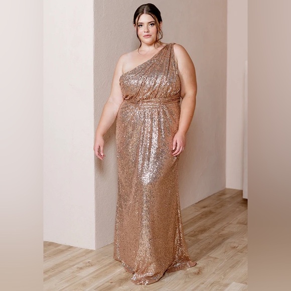 Revelry Dresses & Skirts - Revelry Starla One Shoulder Sequin Bridesmaid Formal Dress